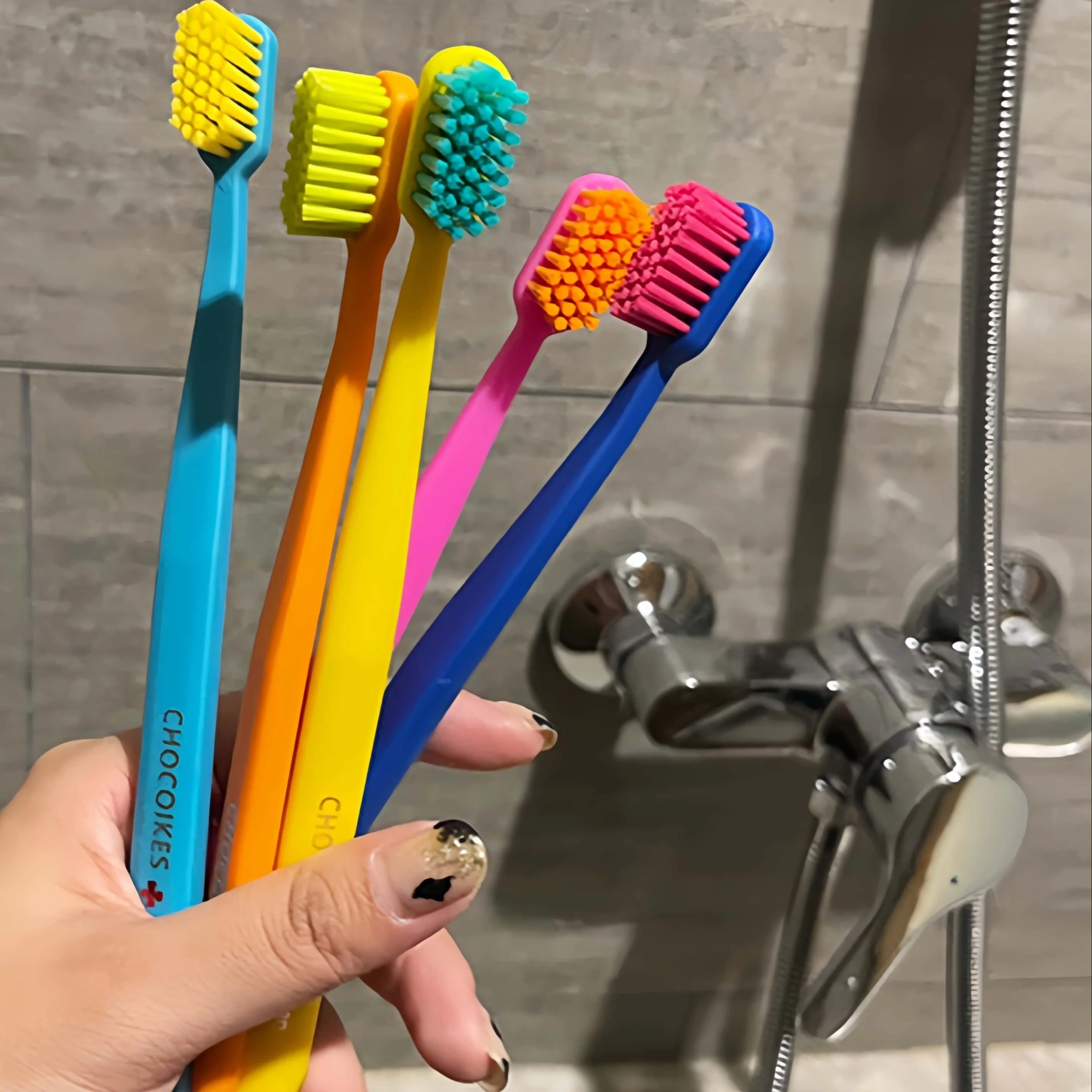 5 Packs of Chocolate Swiss Car - Bamboo Toothbrush recension och pris